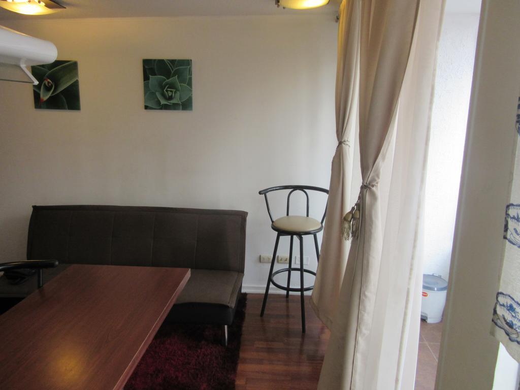 Apartamento Departamento Paseo Bulnes Metro La Moneda Santiago de Chile Exterior foto